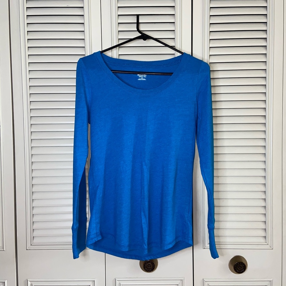 🌟Mossimo Supply Co Solid Blue Long Sleeve T Shirt Size Medium